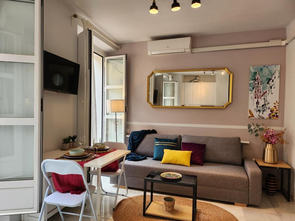 Lovely Center Apartments - Balcony Lux Sol Sevilha Exterior foto