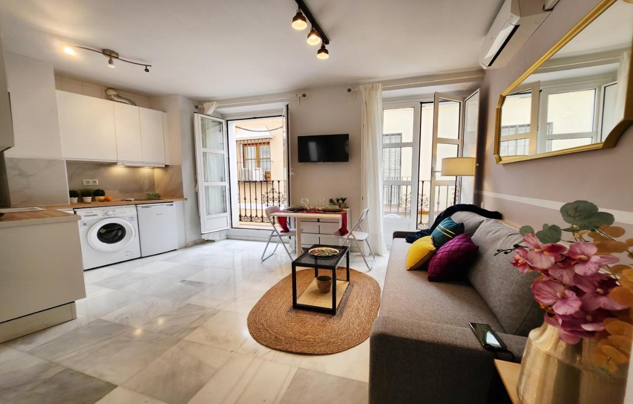 Lovely Center Apartments - Balcony Lux Sol Sevilha Exterior foto